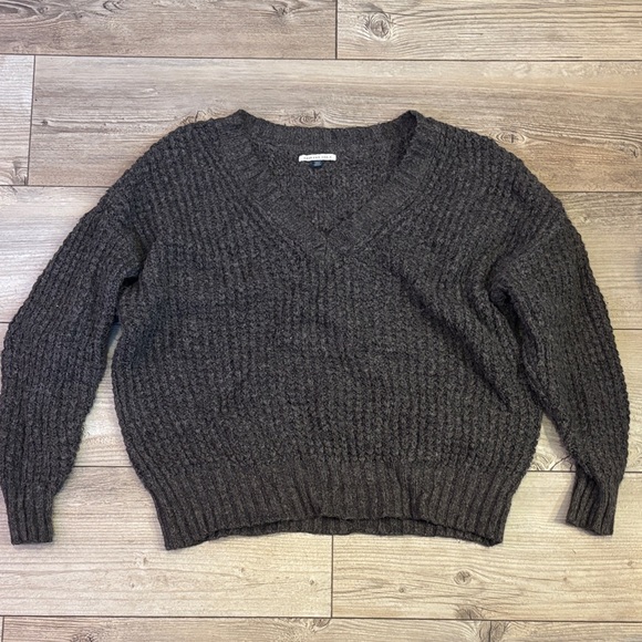 American Eagle Outfitters Sweaters - American Eagle Outfitters Charcoal V-Neck Sweater